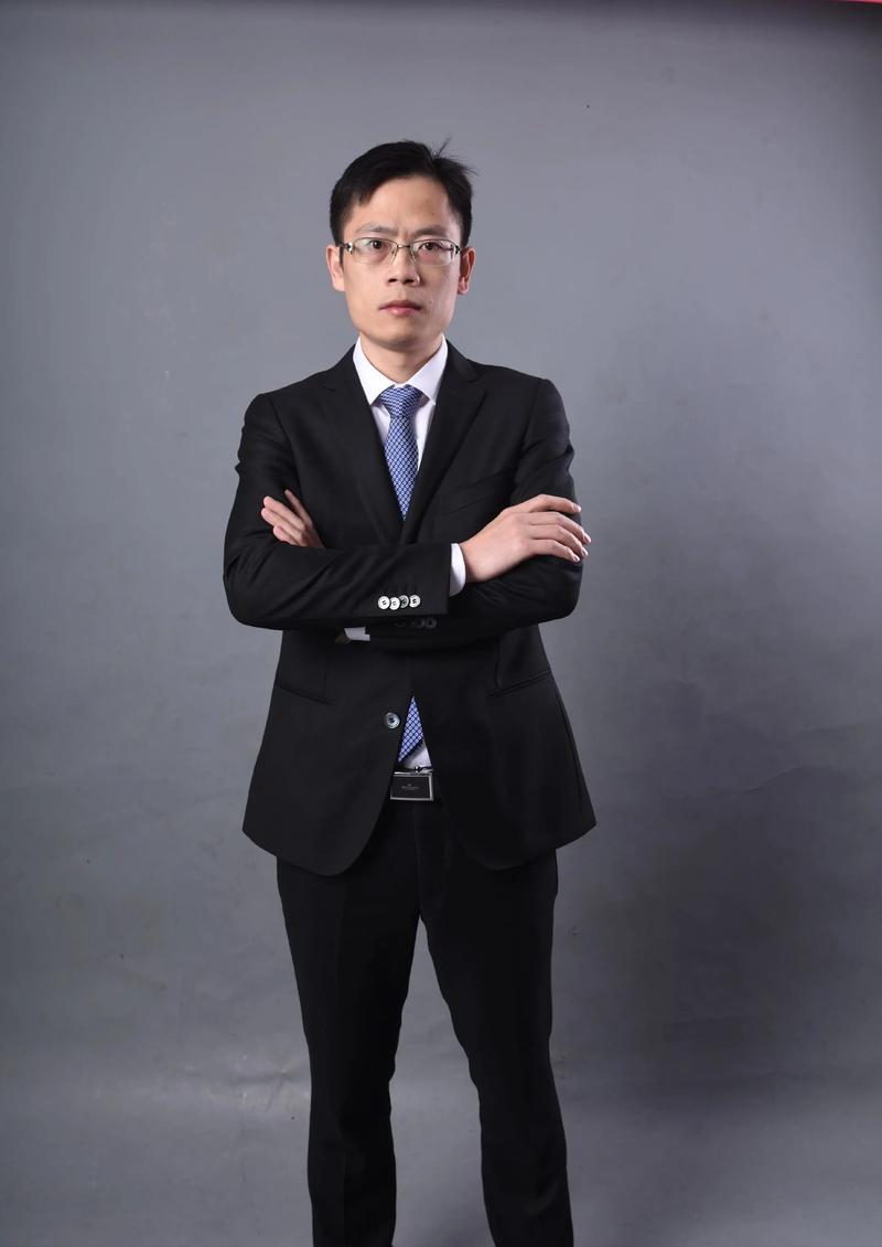 杨小琦 品牌视觉系统总监